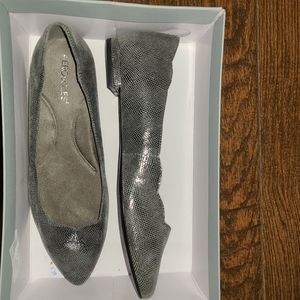 Work shoes